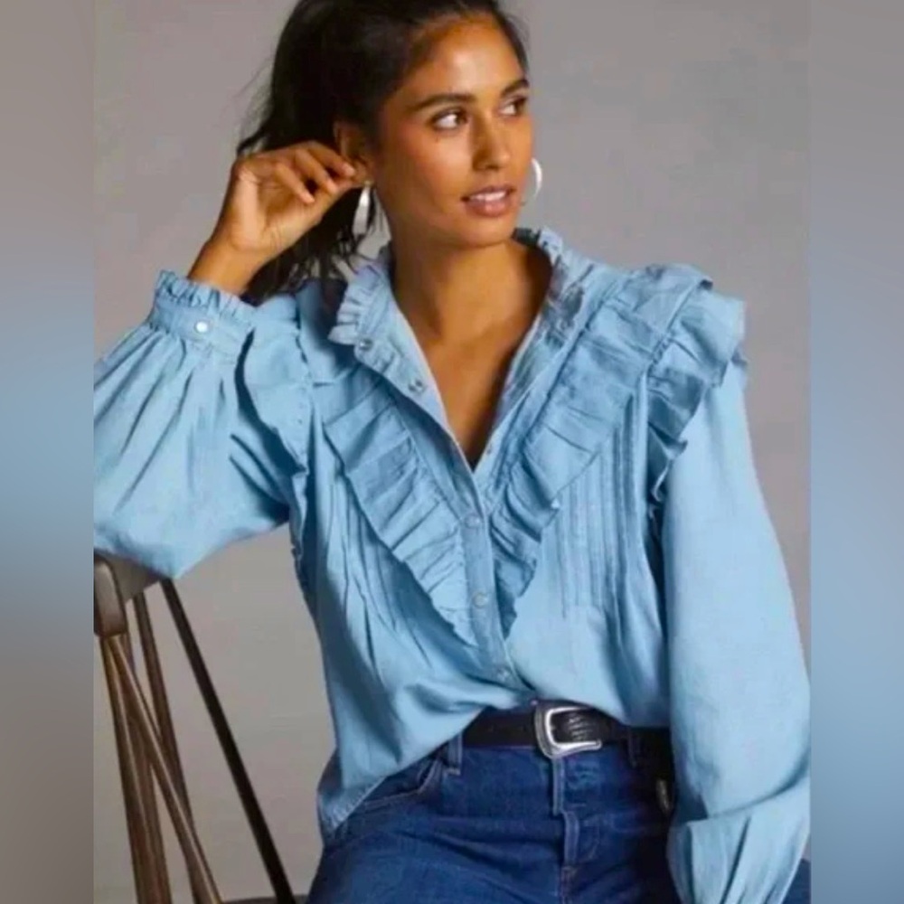 NWT ANTHROPOLOGIE/LOVE THE LABEL DENIM RUFFLED CHAMBRAY BUTTON-UP